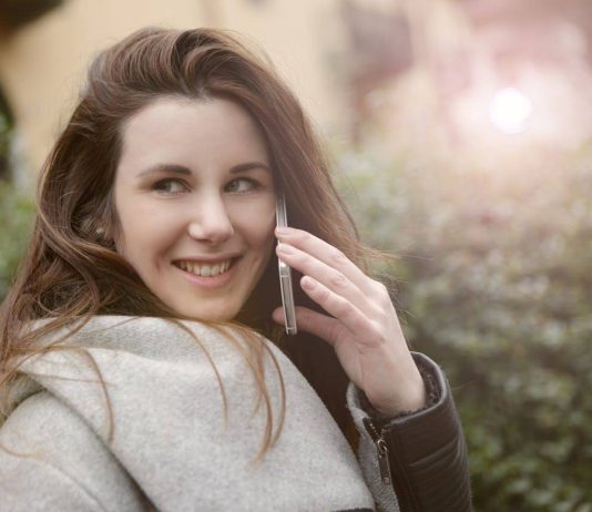 A telefonos csalások gazdasági árnyéka: mennyibe kerül valójában Magyarországnak?